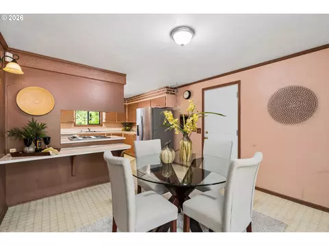 1061 Waite St, Eugene, OR 97402 photo 15
