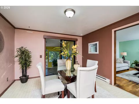 1061 Waite St, Eugene, OR 97402 photo 14