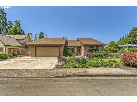 17708 SW Meadowbrook Way, Beaverton, OR 97078