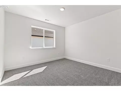 Bedroom - 593 Taft St, Umatilla, OR 97882 photo 5 of 5