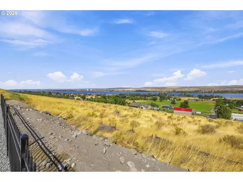 View/Area - 593 Taft St, Umatilla, OR 97882 photo 1 of 2