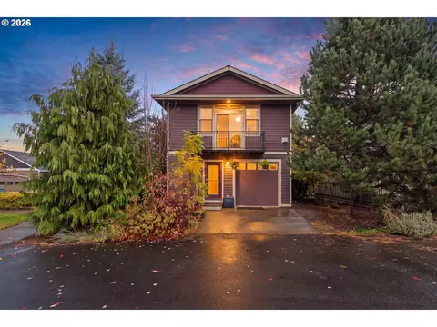 1701 Sunderland Ln, Hood River, OR 97031