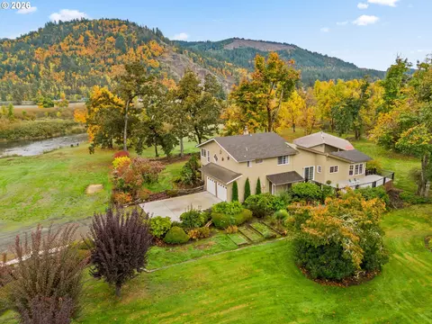 81541 Davisson Rd, Creswell, OR 97426