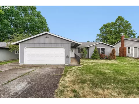 2040 NE 213th Ave, Fairview, OR 97024
