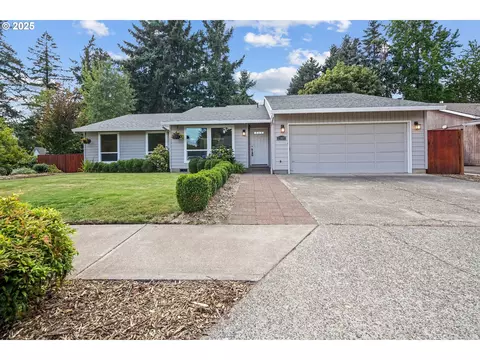21887 SW Columbia Dr, Tualatin, OR 97062