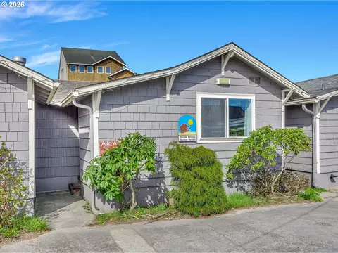 105 Ocean Bch Blvd #4, Long Beach, WA 98631