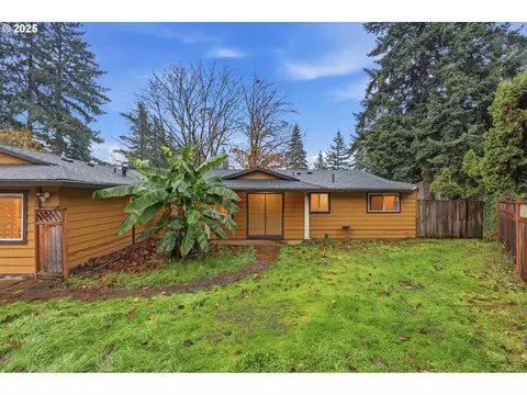 13228 SE Brooklyn Ct, Portland, OR 97236