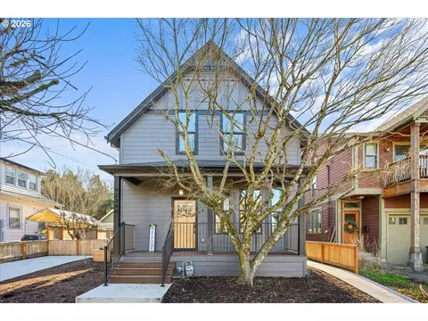 4234 SE Yamhill St, Portland, OR 97215