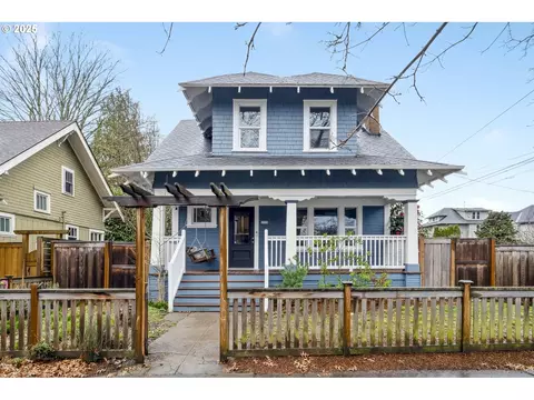 1705 SE 38th Ave, Portland, OR 97214