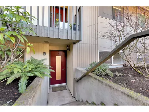 4035 Donald St #B, Eugene, OR 97405