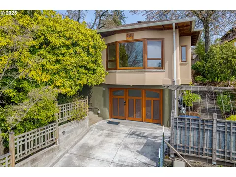 2775 Elinor St, Eugene, OR 97403