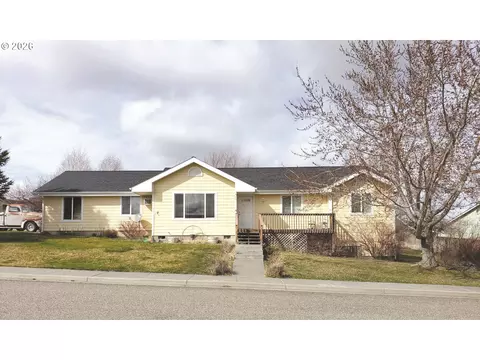 875 Lakeview Ct, Heppner, OR 97836