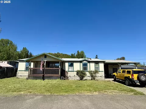 314 NW Civil Bend Ave, Winston, OR 97496