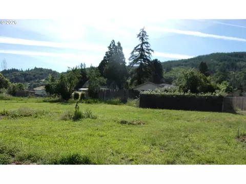 0 Walnut St, Myrtle Creek, OR 97457