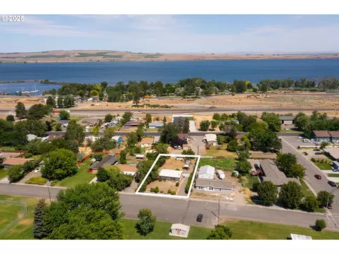 110 W Park Ave, Boardman, OR 97818