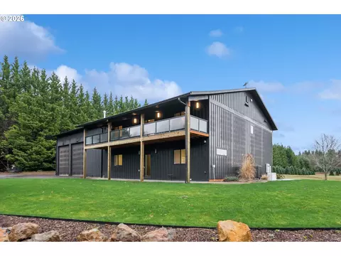 Exterior - 43815 SE Herrick Rd, Sandy, OR 97055 photo 4 of 5