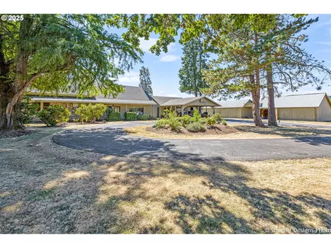 34238 Matthews Rd, Eugene, OR 97405