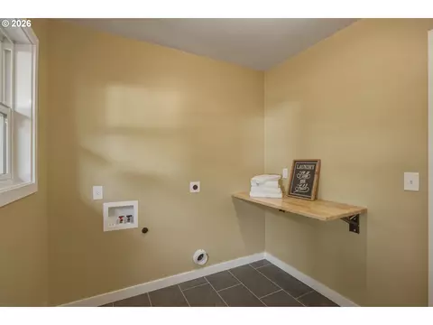 Other - 150 Elkay Dr, Eugene, OR 97404 photo 1 of 3