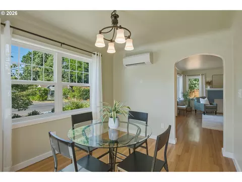 Dining - 150 Elkay Dr, Eugene, OR 97404 photo 2 of 2