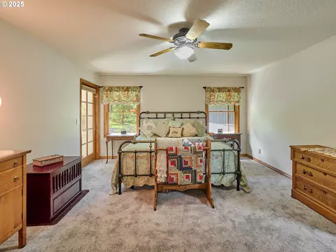 Bedroom - 23456 S Schieffer Rd, Colton, OR 97017 photo 1 of 2