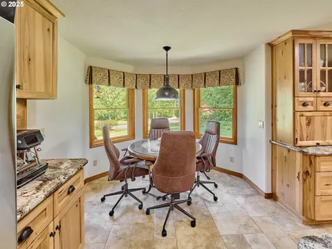 Dining - 23456 S Schieffer Rd, Colton, OR 97017 photo 1 of 1