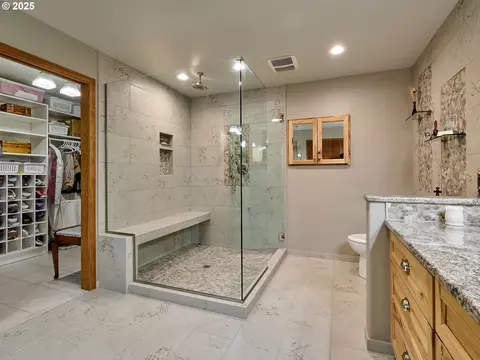 Bath - 23456 S Schieffer Rd, Colton, OR 97017 photo 1 of 5