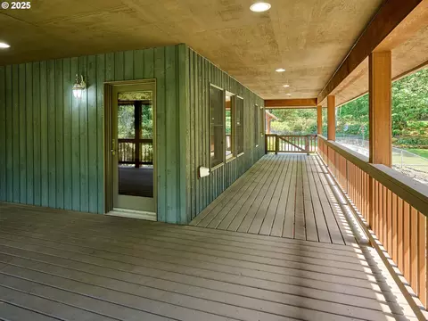 Exterior - 23456 S Schieffer Rd, Colton, OR 97017 photo 10 of 14
