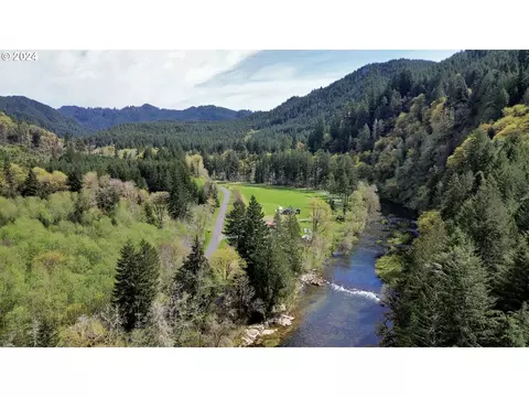 28593 Lower Smith River Rd, Reedsport, OR 97467