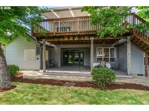 Exterior - 6001 E St, Springfield, OR 97478 photo 4 of 11