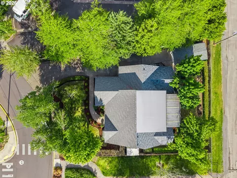 View/Area - 6001 E St, Springfield, OR 97478 photo 1 of 4