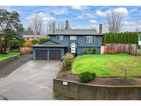 2331 SW Spence Ct, Troutdale, OR 97060