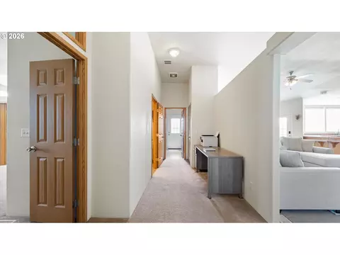 32374 E Loop Rd, Hermiston, OR 97838 photo 27