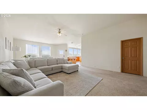 32374 E Loop Rd, Hermiston, OR 97838 photo 13