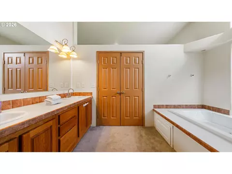 32374 E Loop Rd, Hermiston, OR 97838 photo 34