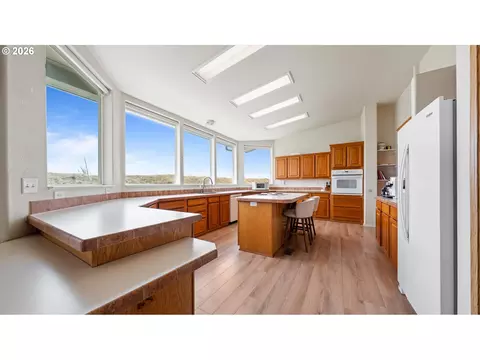 32374 E Loop Rd, Hermiston, OR 97838 photo 17