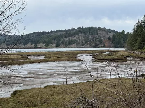 0 S Bay Rd, Toledo, OR 97391