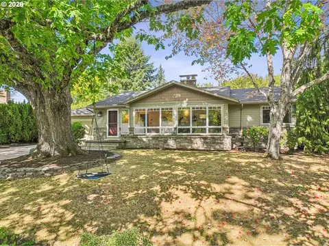 8115 SW Valley View Dr, Portland, OR 97225