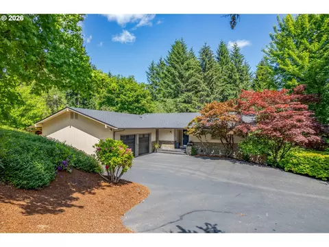 326 Talemena Dr, Cottage Grove, OR 97424