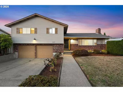 12837 NE Morris St, Portland, OR 97230