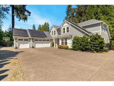 4579 Upper Dr, Lake Oswego, OR 97035