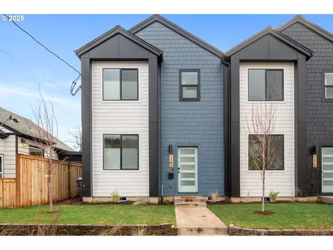 6680 SE Clinton St #2, Portland, OR 97206