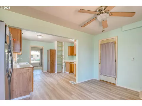 433 E Darwin St, Athena, OR 97813 photo 9