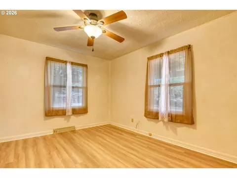 433 E Darwin St, Athena, OR 97813 photo 12