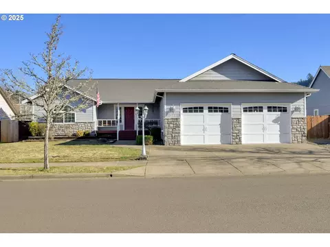 777 27th Ave, Sweet Home, OR 97386