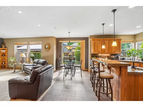 Kitchen - 286 SE Condor Dr, Gresham, OR 97080 photo 1 of 6