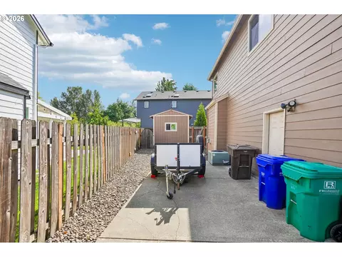 Exterior - 286 SE Condor Dr, Gresham, OR 97080 photo 12 of 12