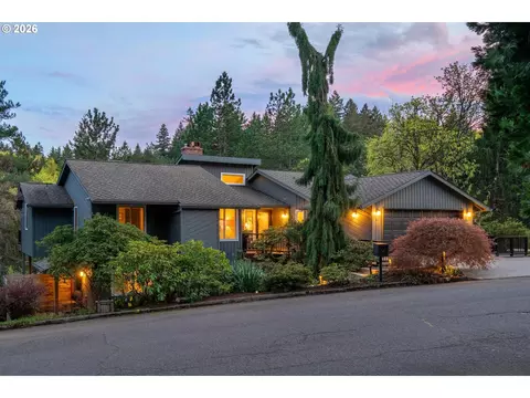 211 NW Seblar Dr, Portland, OR 97210