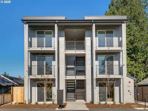6115 NE Multnomah St #4, Portland, OR 97213