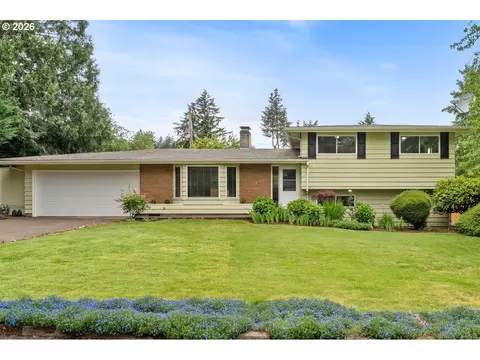 3825 SE 166th Ct, Portland, OR 97236