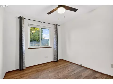 Bedroom - 2262 S Alpine St, Cornelius, OR 97113 photo 6 of 8